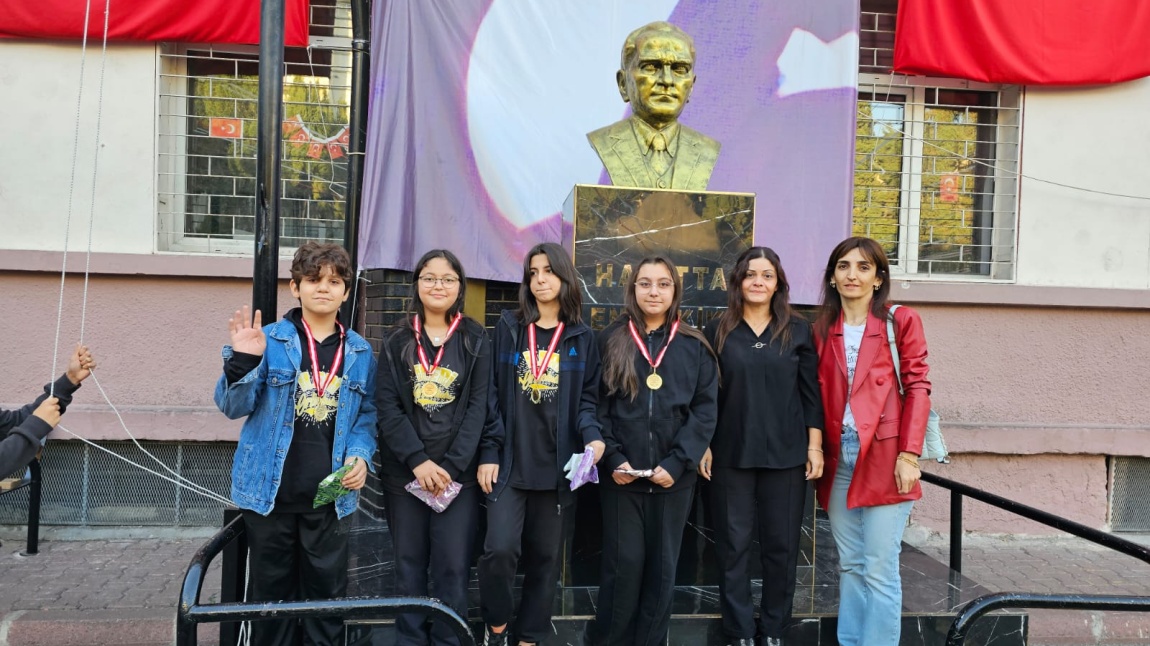 Dilimizin Zenginlikleri video yarışması İlçe 1.lerine ödülleri verildi