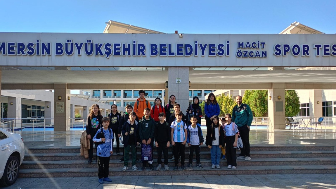 6.sınıflarımız Macit Özcan Spor Tesislerinde